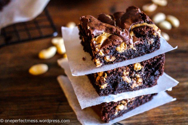 crunchy-peanut-butter-brownies-one-perfect-mess-recipe-easy-baking-dark-chocolate-soft-moist-rich-fudge-fudge-2